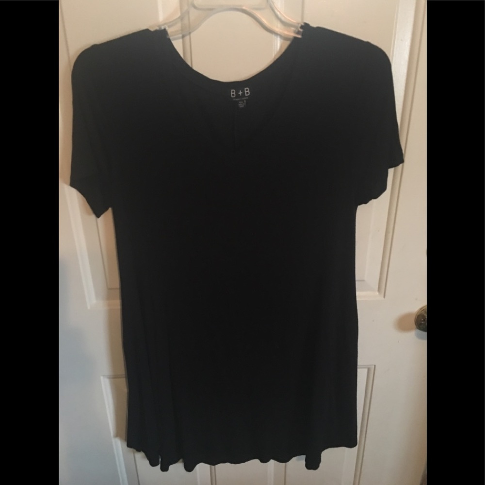 Black knit tunic